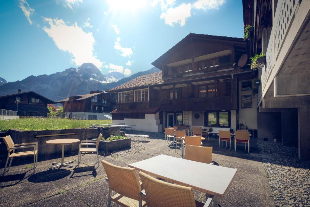 Hotel Alpina Kandersteg Extérieur photo